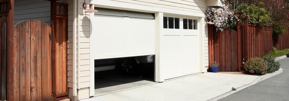 Repair Garage Door Won't Close Light Blinks in Oak Forest, Illinois